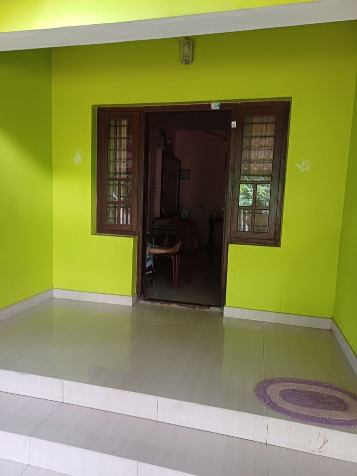 5cent veedu vilpanakku 30lakhs, 1000squrefeet,Themalipadam, Thrissur Thaikkattussery