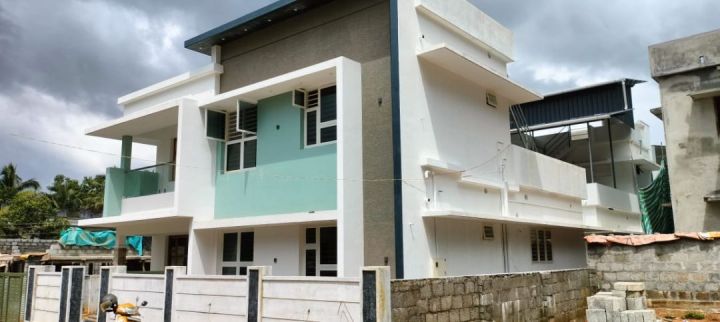 4 BHK New house for sale in Mannuthy,Thrissur.
