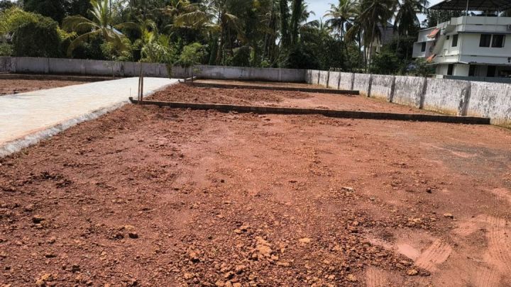 7 Cent Residential Land for Sale in Maradu, Ernakulam