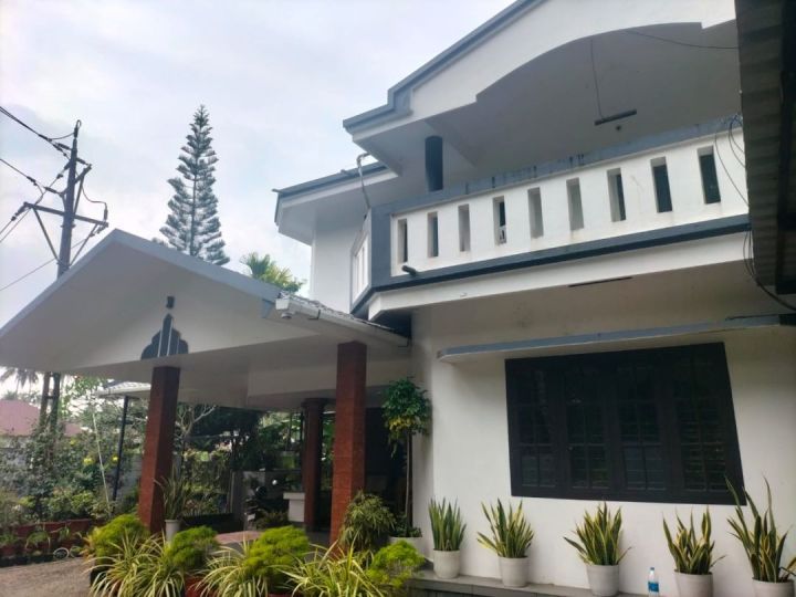 Two-Storey House for Sale Near Guruvayur Temple