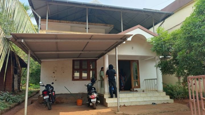 3484.8sq.ft plot with house