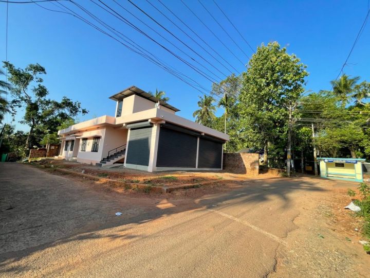 Two shop space and large first floor commercial area