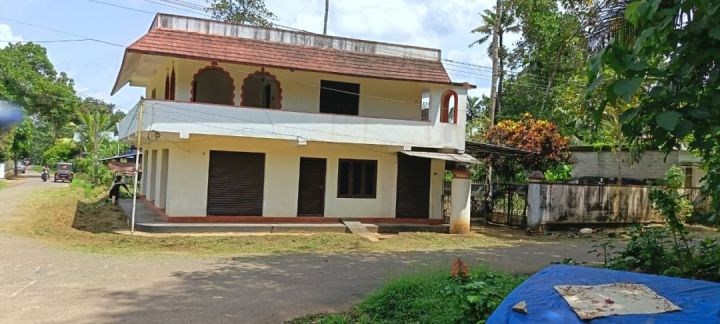 19 cents with 2-storey house, three-side road, near Ambalathinal Temple,Charumood for sale