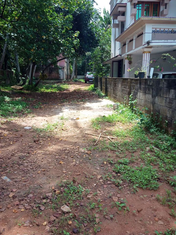 Prime 10-Cent Residential/Commercial Plot Near NH66 & Vizhinjam International Seaport