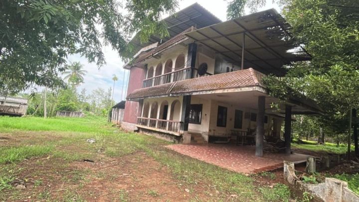 49.5 Cents Prime Residential Land Near Eravathoor Bus Stop – Thrissur