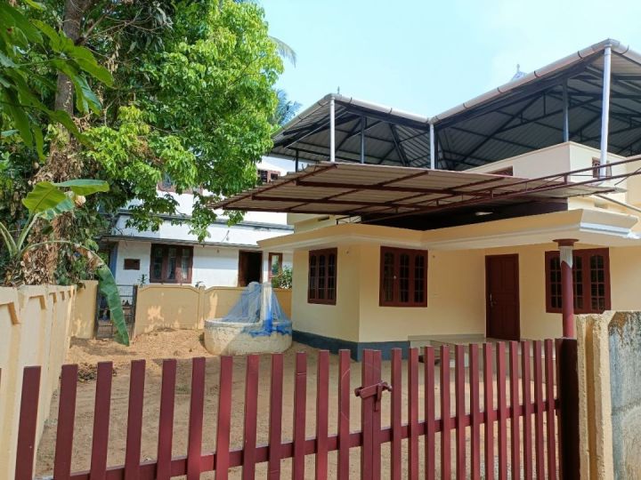 3 BHK House | 850 sq. ft. | 5 cent square plot|40 Lakhs