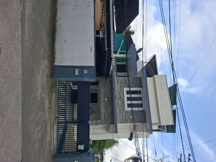 3 BHK, carparking, First floor of a house for rent