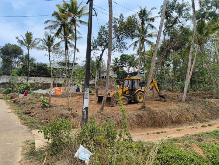 17.5 cent Direct Owner, Kadampattukonam, Kilimanoor