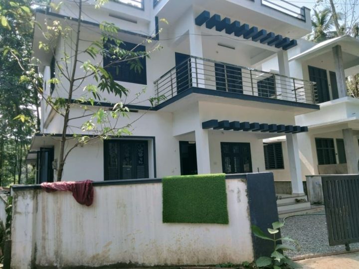 Villa for rent near Kunthipuzha river