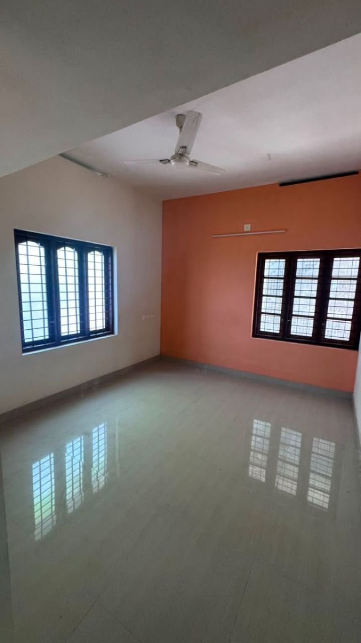 Spacious 2 BHK House for Rent | Separate Floors or Entire House | Prime Location