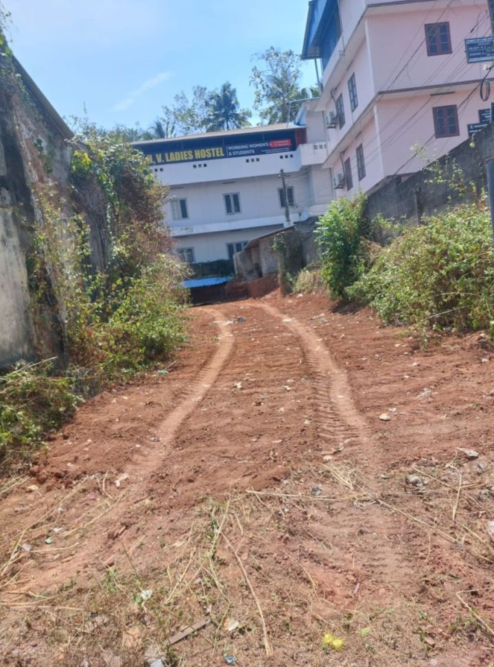 COMMERCIAL LAND ATTINGAL KACHERI JUNCTION