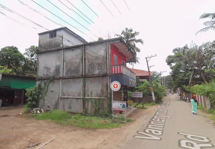 LAND & BUILDING FOR SALE - near government hospital anthikad po