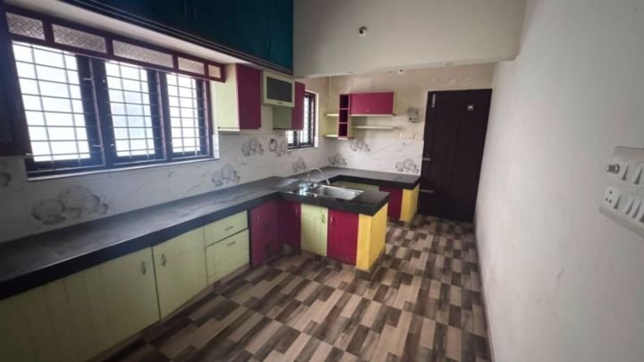 Spacious 2 BHK House for Rent | Separate Floors or Entire House | Prime Location