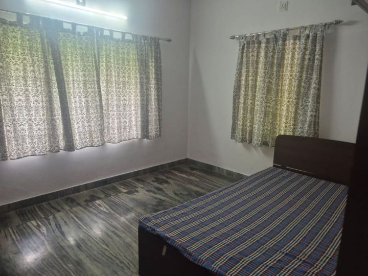 4 BHK House-3000 sqft For sale in Palakkal, Thrissur.