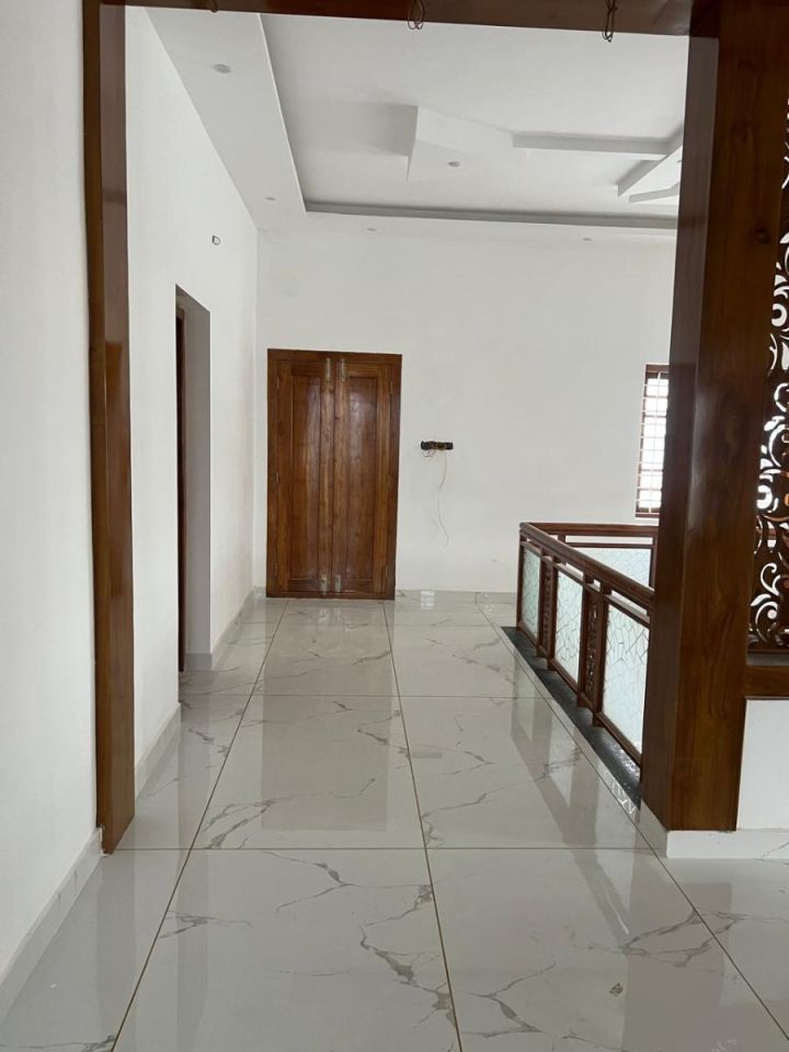 ? 5 BHK Premium House for Sale in Thiroor, Thrissur