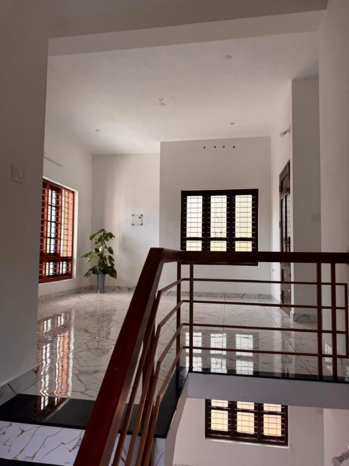A Brand new House For Sale near Vencode ,SUT Hospital Vattappara Contact 9495297361