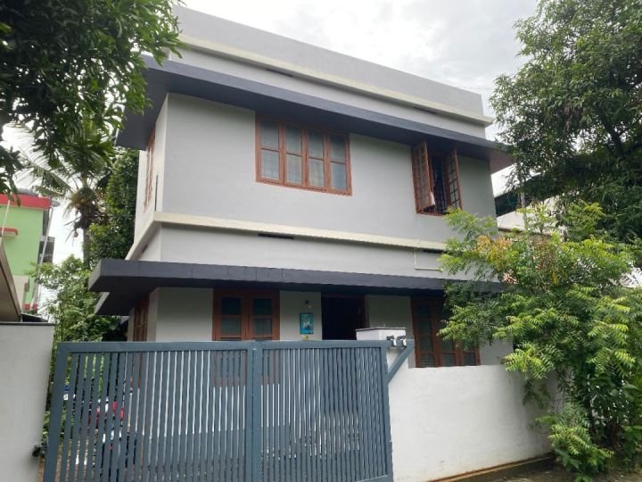 House For 75 lakhs price negotiable