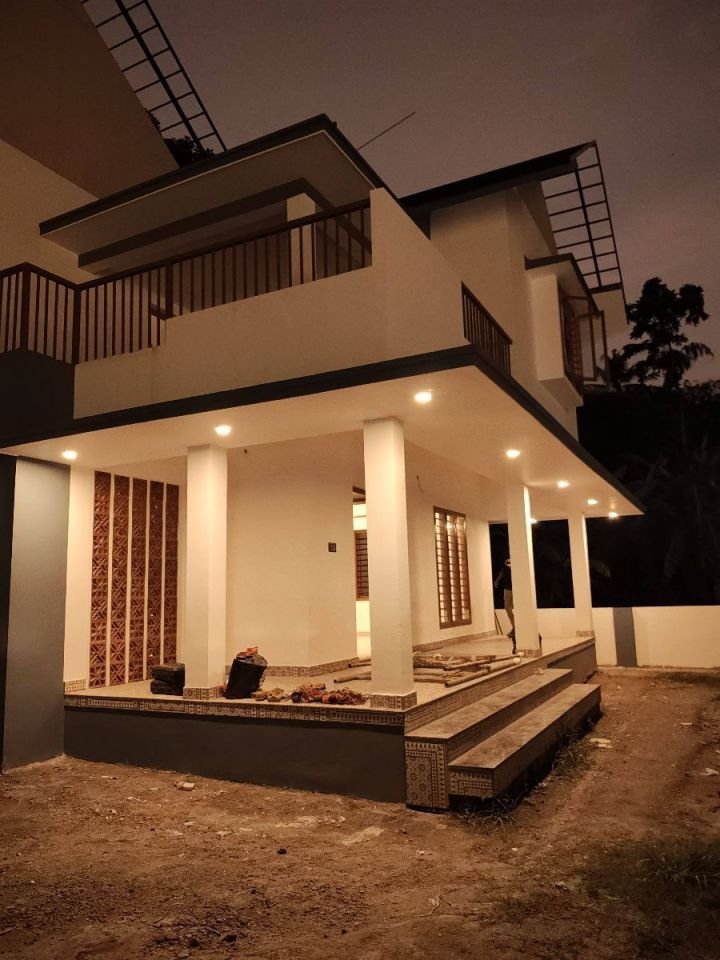 Le green villa 10 cent land and 4bhk house