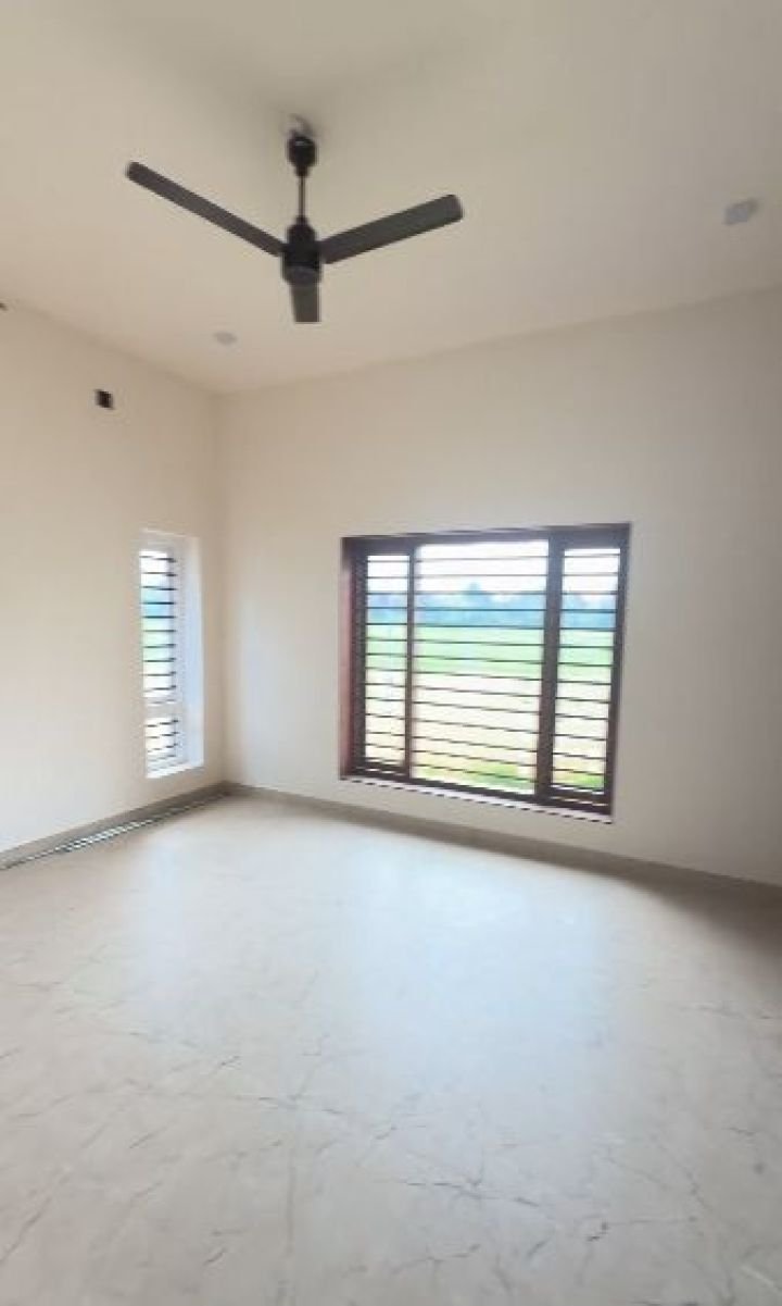 4 bhk House of 3000sqft for sale in Kuttoor, Thrissur
