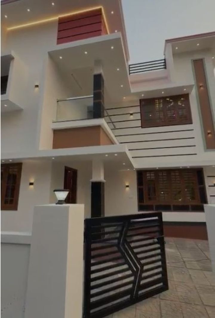 Luxurious 4 BHK newly built House for Sale in Mannuthy, Madakkathara,Thrissu
