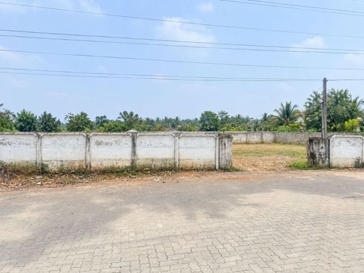 15 Cent Commercial & Residential Plot for Sale – Avenue Road, Thrissur
