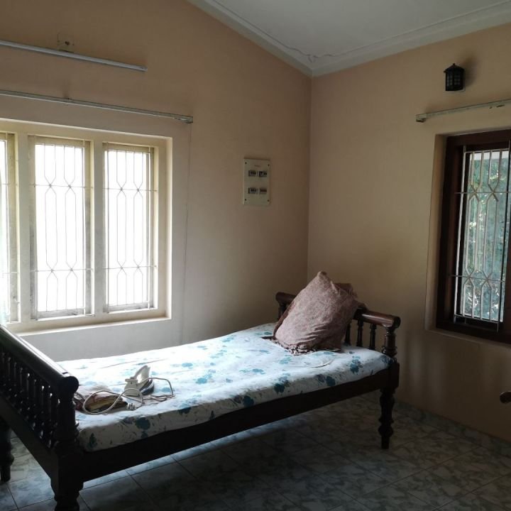 Five bedroom independent villa