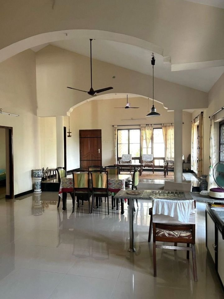 Modern build, large property, Retirement or Good for Yoga Retreat