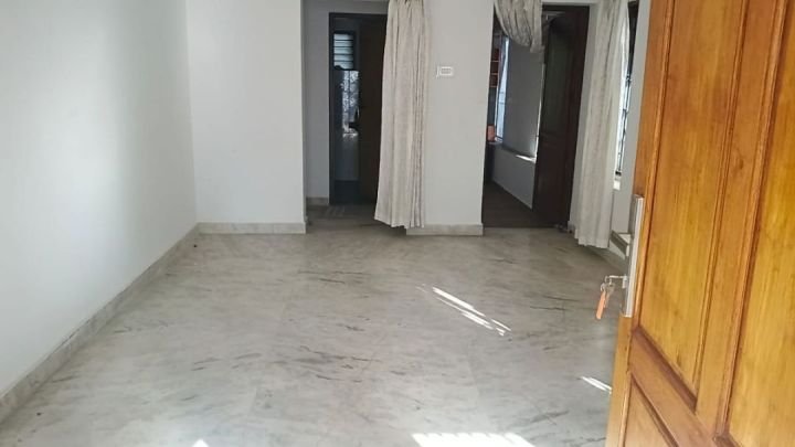 A spacious 2 BHK house (first floor) for rent at Pattom