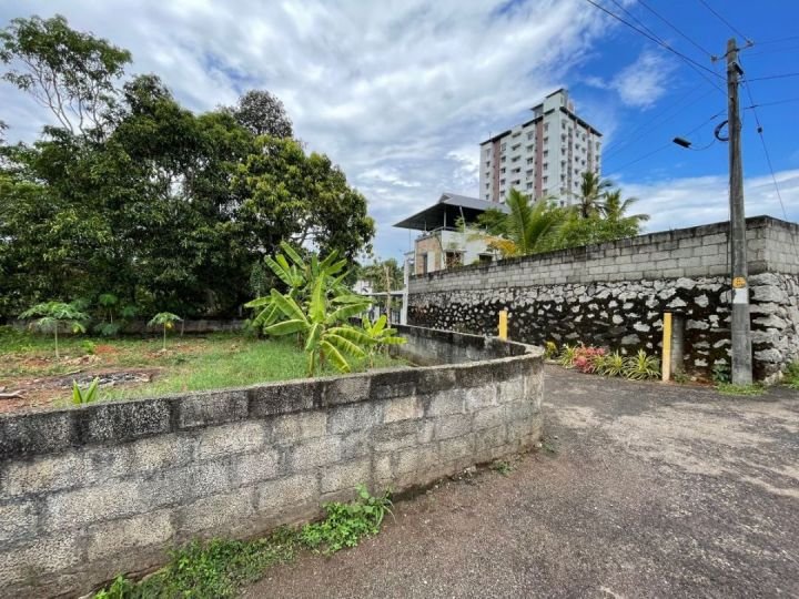 Gated colony villa plot at Karyavattom Near LNCP
