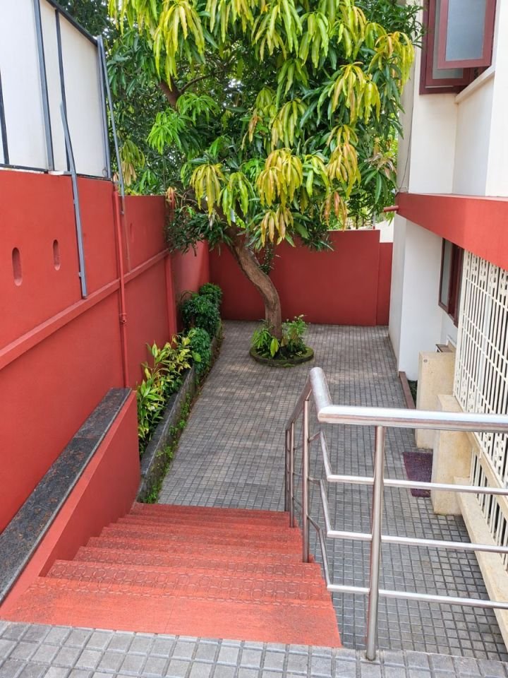 8.75 Cent Main Road Commercial Property Near MG College