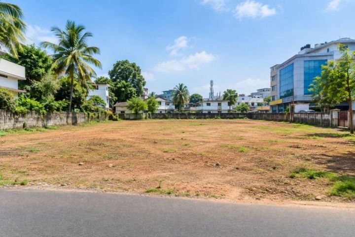 Commercial Land for Sale Near City Center, Thrissur – 32 Cents