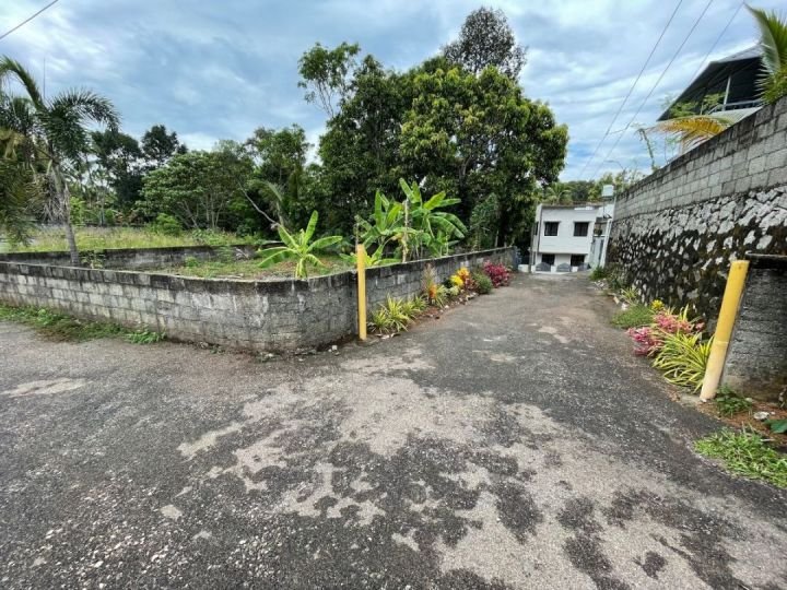Gated colony villa plot at Karyavattom Near LNCP