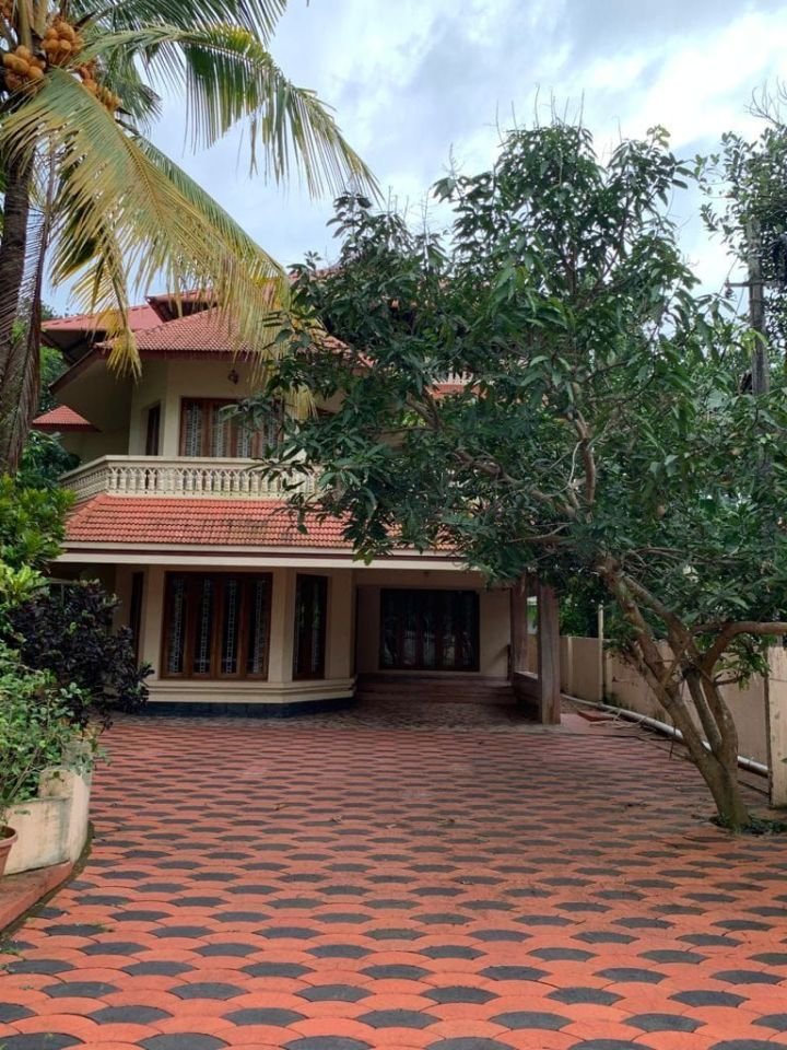 PRIME PROPERTY FOR SALE – CHANGANASSERY