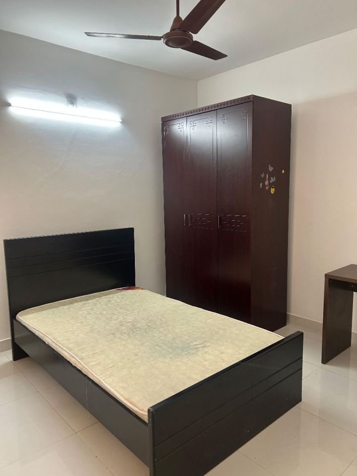 Hilife Autumn Seasons Apartment