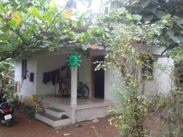 House with 5 cent plot for sale at Pathanapuram