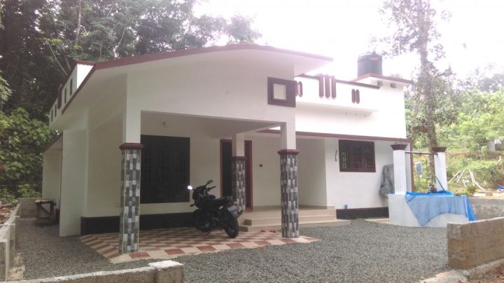 New house for sale in 5 cent near karukachal town