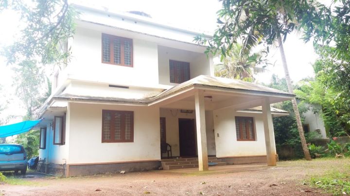 17 Cent Land Area,1300 sqft,