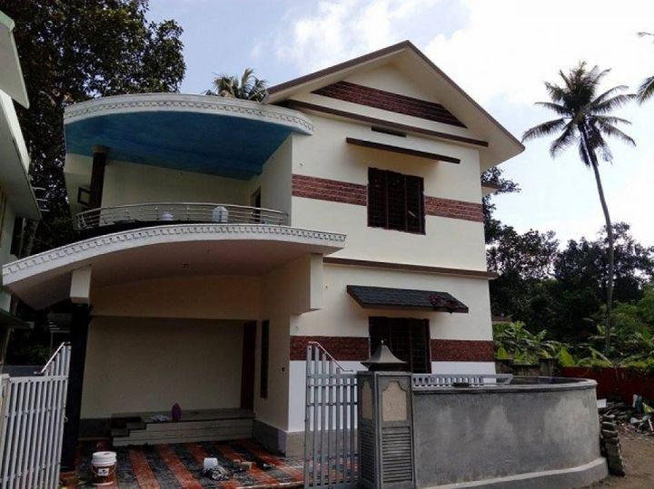 3.500cent , 1500 sq.ft , 3bhk house in Chottanikkara .