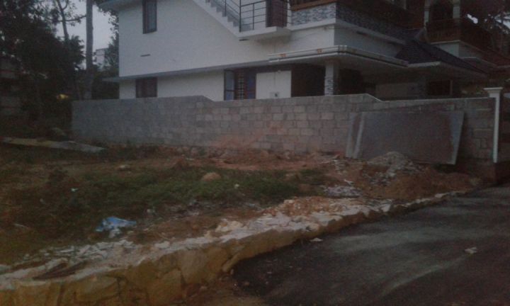 5 Cents Square plot For Sale in SankaranNair Road Near Thirumala