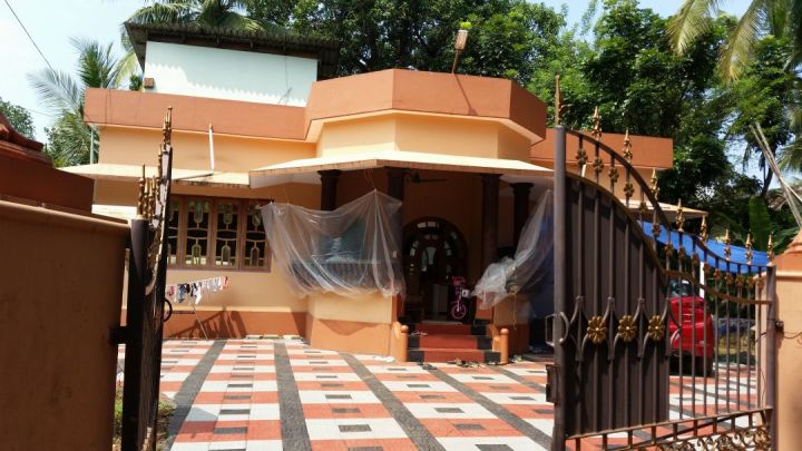 17.5  സെന്റ് വീടും പറമ്പും. കരിവെള്ളൂർ