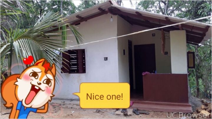 5 centsland with small house asbestos sheeted 3feet road entrance with no water but can arrange.