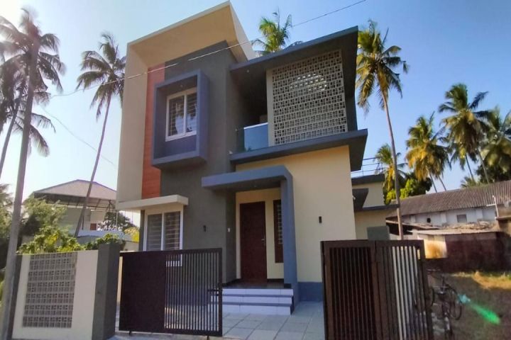 4 BHK House for sale in Parvattani,Thrissur