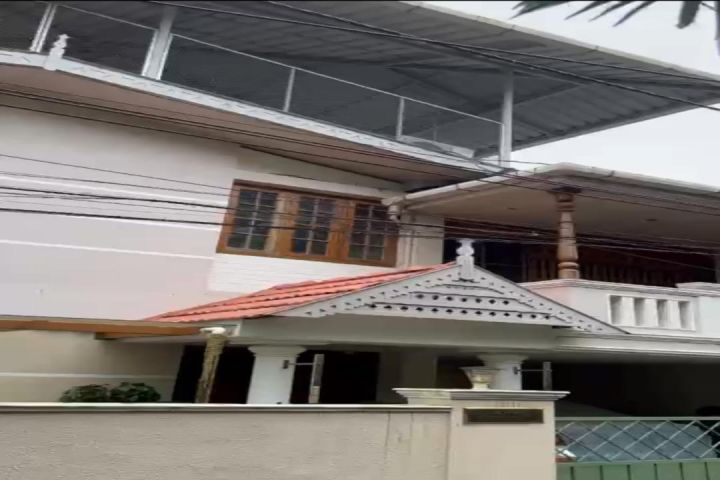 Property for Sale in Panampilly Nagar(Ernakulam)
