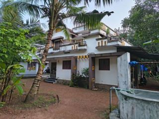 12 cents of land with house/villa near Chunnakara, Kottamuk