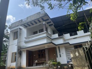 21 cent plot  home for sale in Koppam Palakad