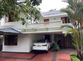 4 BHK House-2600 sqft. for Sale in Chembukkavu, Thrissur.