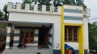 പത്തനംതിട്ട കോന്നിയിൽ മെഡിക്കൽ കോളേജിനു സമീപം വീടും സ്ഥലവും വില്പനക്ക്