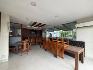 Prime Shop Space for Rent - High Traffic Location