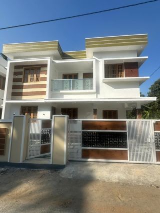 4 BHK New House-2240 sqft for sale in Kolazhy Thrissur.