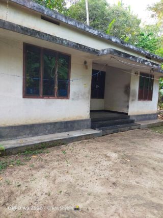 13 cent of land for sale in kodungallur thrissur